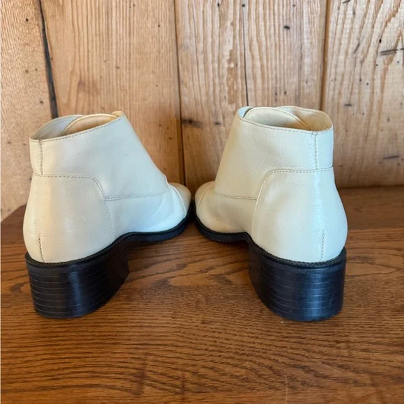 Vintage Cream Leather Ankle Boots - Picture 7 of 16